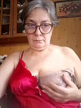 Snapshot of IrinaSweet54 chatting on February 2025 08:35:01 AM IrinaSweet54 online show from February 2025 08:35:01 AM