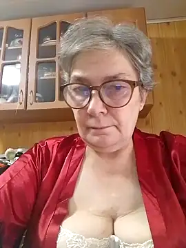 Snapshot of IrinaSweet54 chatting on September 2025 06:01:02 AM IrinaSweet54 online show from September 2025 06:01:02 AM