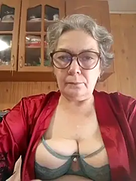 Snapshot of IrinaSweet54 chatting on October 2025 08:05:02 AM IrinaSweet54 online show from October 2025 08:05:02 AM