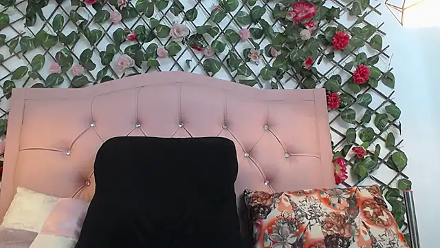 ElizabethSweet  online show from April 2026 08:57:02 PM