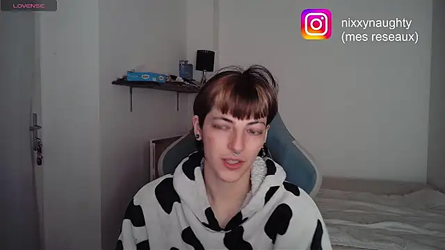 Snapshot of Nixxy_naughty chatting on February 2025 06:07:01 PM Nixxy naughty online show from February 2025 06:07:01 PM