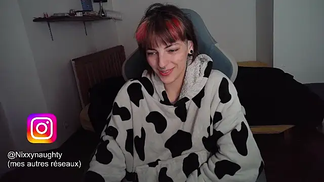 Snapshot of Nixxy_naughty chatting on March 2025 09:13:02 PM Nixxy naughty online show from March 2025 09:13:02 PM