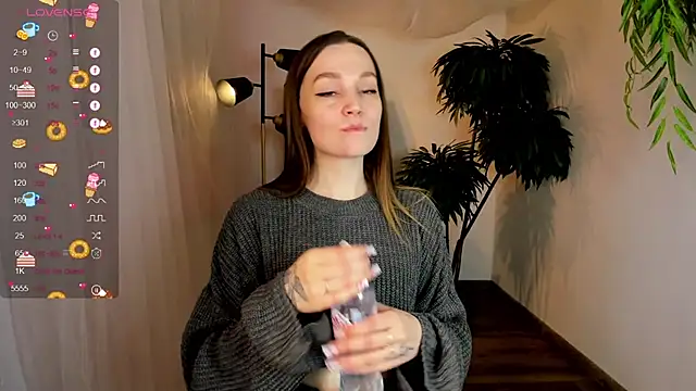 Snapshot of an6elica chatting on January 2025 06:03:02 AM an6elica online show from January 2025 06:03:02 AM