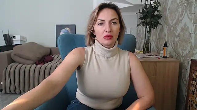 Snapshot of Mallinia chatting on March 2026 11:50:02 AM Mallinia online show from March 2026 11:50:02 AM