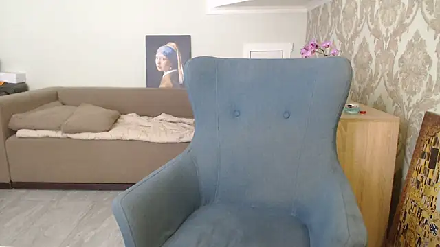 Mallinia online show from July 2026 01:03:02 PM