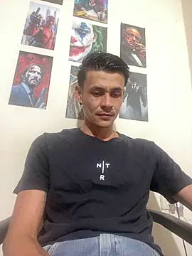 Snapshot of _Killian_ chatting on April 2026 04:28:02 AM Killian online show from April 2026 04:28:02 AM