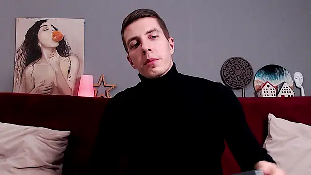 Snapshot of Chris_Brien chatting on December 2024 02:57:01 AM Chris Brien online show from December 2024 02:57:01 AM