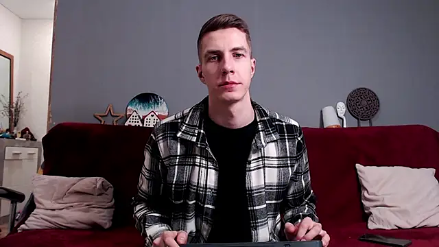 Snapshot of Chris_Brien chatting on December 2024 05:42:01 PM Chris Brien online show from December 2024 05:42:01 PM