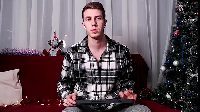 Snapshot of Chris_Brien chatting on January 2025 11:49:02 PM Chris Brien online show from January 2025 11:49:02 PM