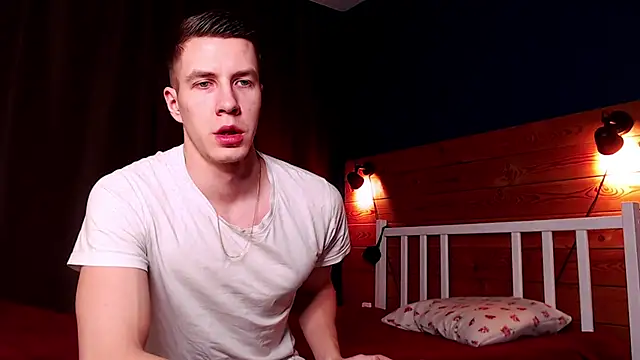 Snapshot of Chris_Brien chatting on March 2025 09:48:02 PM Chris Brien online show from March 2025 09:48:02 PM