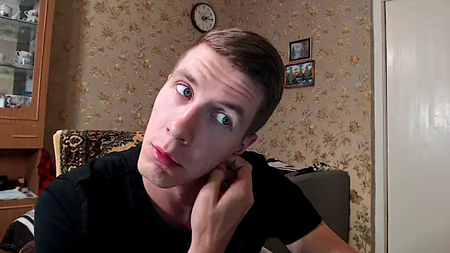 Snapshot of Chris_Brien chatting on September 2025 04:50:01 PM Chris Brien online show from September 2025 04:50:01 PM