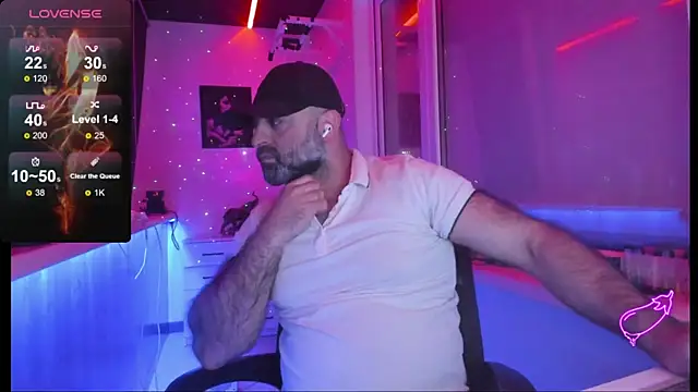 MAGABEAR077 online show from December 2025 03:28:02 PM