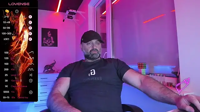 MAGABEAR077 online show from April 2026 05:21:01 PM
