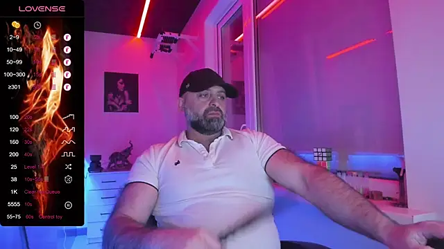 MAGABEAR077 online show from May 2026 05:21:02 PM