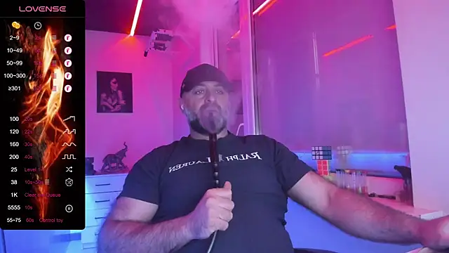 MAGABEAR077 online show from May 2026 02:33:01 PM