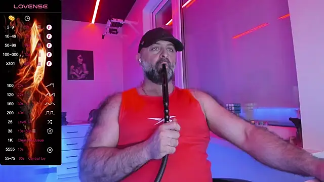 MAGABEAR077 online show from May 2026 06:49:01 PM