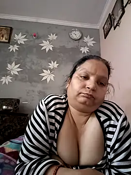 Snapshot of Kavya_kapoor chatting on February 2025 04:53:01 AM Kavya kapoor online show from February 2025 04:53:01 AM