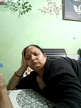 Snapshot of Kavya_kapoor chatting on February 2025 08:52:01 AM Kavya kapoor online show from February 2025 08:52:01 AM