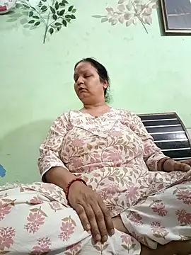 Snapshot of Kavya_kapoor chatting on March 2025 06:05:01 AM Kavya kapoor online show from March 2025 06:05:01 AM