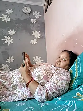 Snapshot of Kavya_kapoor chatting on March 2025 06:53:01 AM Kavya kapoor online show from March 2025 06:53:01 AM