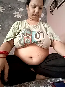 Kavya kapoor online show from November 2025 03:05:01 AM