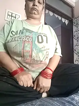 Kavya kapoor online show from November 2025 03:27:02 AM