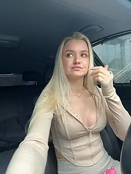 Devill Angel  online show from June 2026 11:01:02 AM