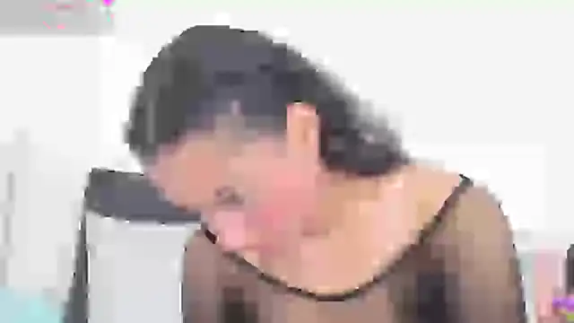 Snapshot of nathally_roses chatting on February 2025 01:40:01 AM nathally roses online show from February 2025 01:40:01 AM