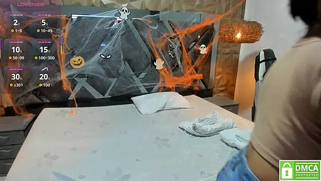 Rose Evans   online show from November 2025 04:59:01 AM