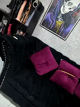 CamiilaMarti online show from May 2026 01:33:01 AM