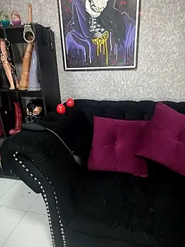 CamiilaMarti online show from June 2026 10:30:01 PM