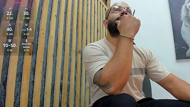 Luke  09 online show from October 2025 01:01:02 PM