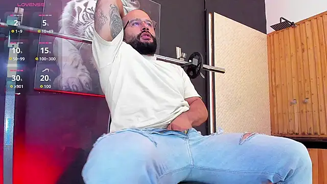 Luke  09 online show from November 2025 11:20:02 AM