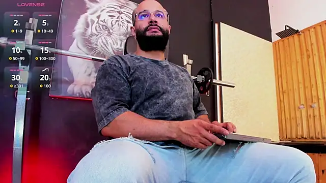 Luke  09 online show from December 2025 11:26:02 AM