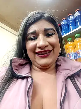 Hannahcandyy online show from November 2025 05:21:01 AM