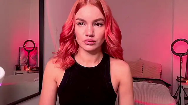 Snapshot of Heidi11 chatting on January 2025 02:32:01 PM Heidi11 online show from January 2025 02:32:01 PM