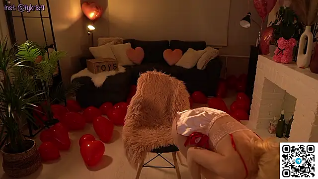 Heidi11 online show from February 2026 05:20:02 PM