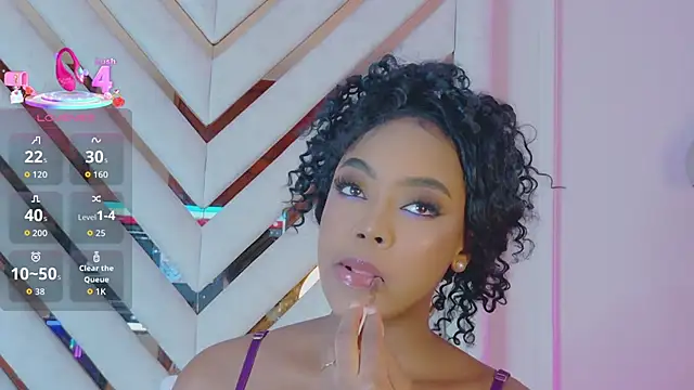 Lola King online show from May 2026 04:40:02 AM