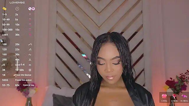 Lola King online show from July 2026 04:04:02 AM