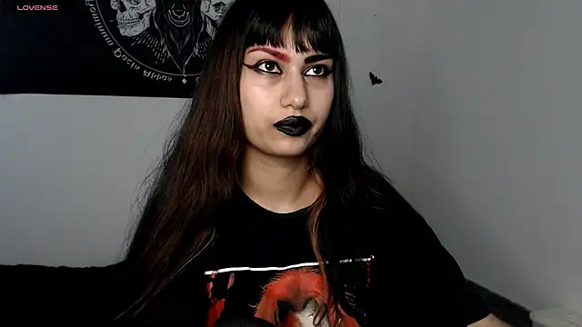 Snapshot of Little-Lucifer chatting on November 2025 09:07:01 PM Little-Lucifer online show from November 2025 09:07:01 PM