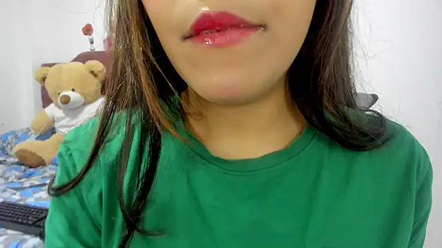 Snapshot of veky_saliva01 chatting on February 2025 07:17:02 PM veky saliva01 online show from February 2025 07:17:02 PM