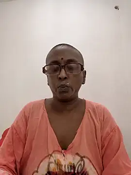 mamakarma1403 online show from June 2026 03:36:01 PM