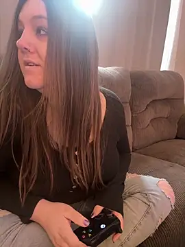 PuckBunny17 online show from April 2026 04:48:02 PM