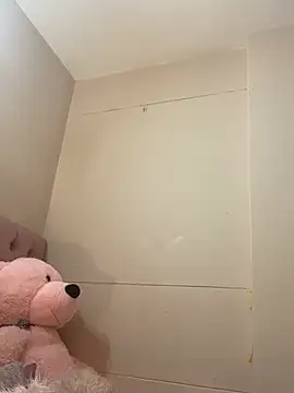 ItsLeyaa online show from March 2025 12:22:02 AM