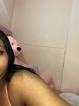 ItsLeyaa online show from March 2025 05:11:02 AM