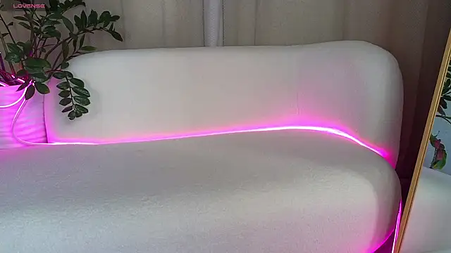 Snapshot of AliceBrayan chatting on March 2025 05:17:02 AM AliceBrayan online show from March 2025 05:17:02 AM