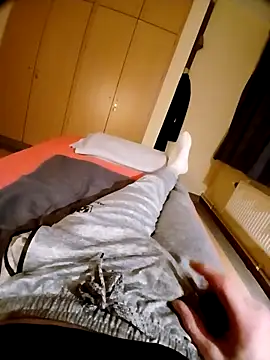 Snapshot of pascalino100 chatting on February 2026 09:16:01 PM pascalino100 online show from February 2026 09:16:01 PM