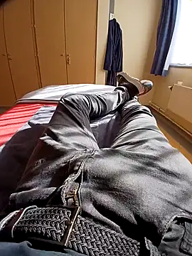 Snapshot of pascalino100 chatting on March 2026 09:56:02 AM pascalino100 online show from March 2026 09:56:02 AM