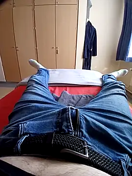 Snapshot of pascalino100 chatting on March 2026 07:52:02 AM pascalino100 online show from March 2026 07:52:02 AM