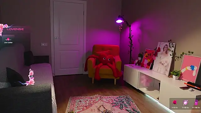 Snapshot of SpiceJessy chatting on February 2026 05:17:02 AM SpiceJessy online show from February 2026 05:17:02 AM